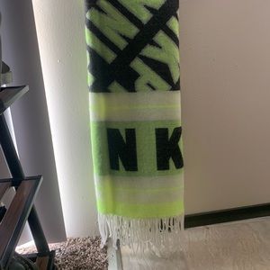 ✨Black-neon yellow PINK scarf ✨